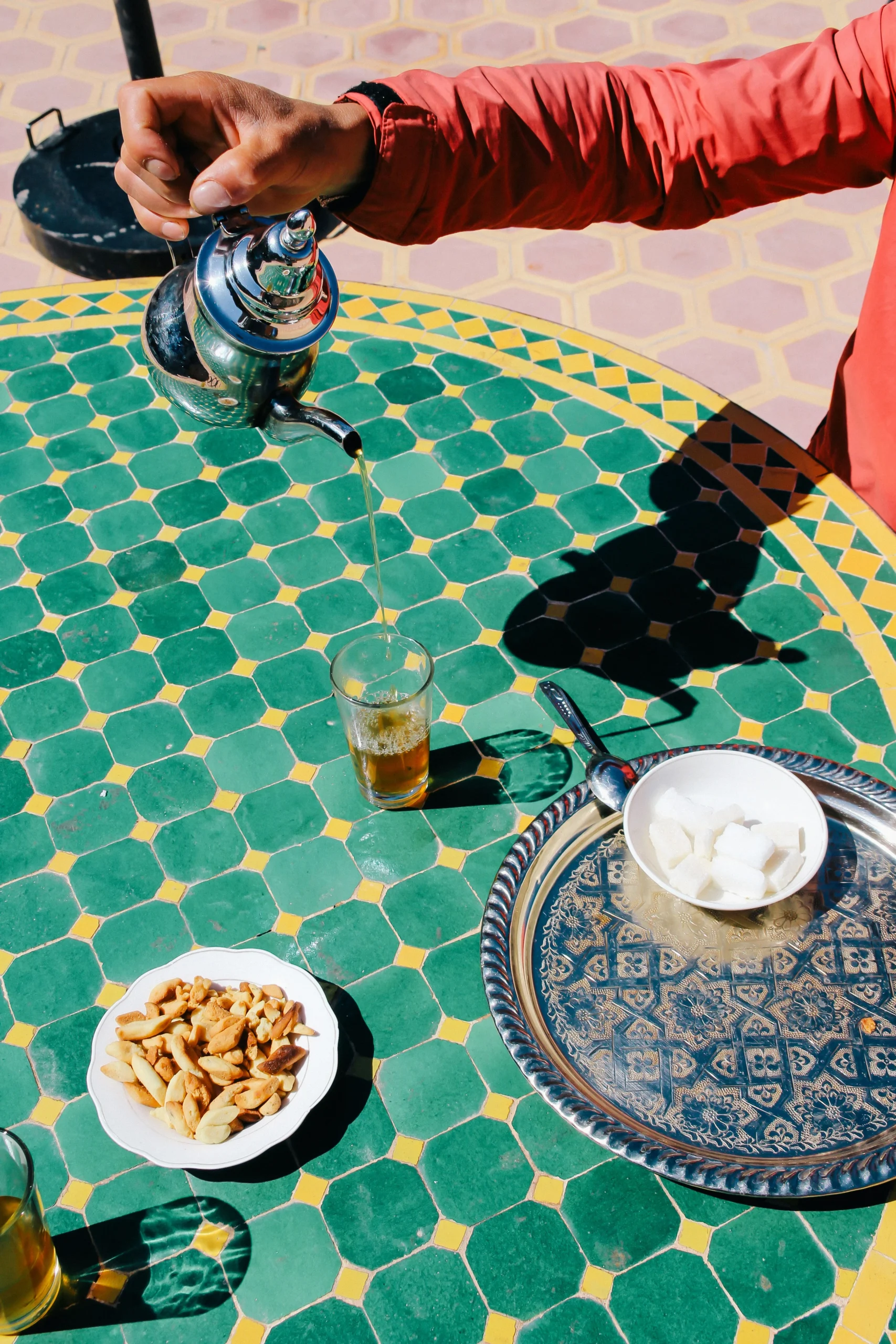 Discover the Art of Greek Cuisine and the Taverna Experience